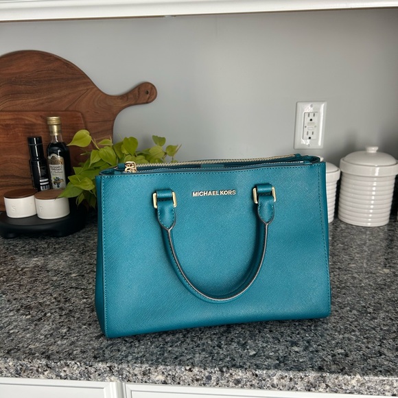 Michael Kors leather bag - Picture 10 of 10